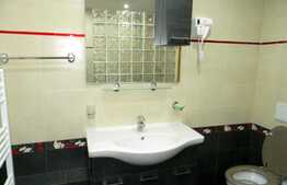  3 camere, 66 mp, imobil nou tip vila, parcare, zona UMF