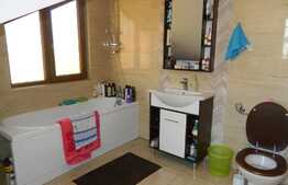 Apartament 2 camere, 57 mp, imobil de tip casa, zona Big