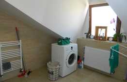 Apartament 2 camere, 57 mp, imobil de tip casa, zona Big