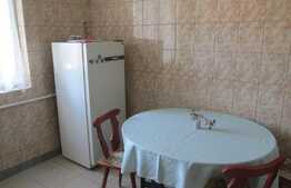 Apartament 2 camere, 50 mp, decomandat, zona strazii Buzau