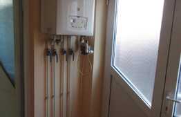 Apartament 2 camere in imobil tip casa, 56 mp, gradina, zona Farmec