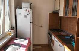 De vanzare apartament 2 camere, 42 mp, decomandat, zona Petrom