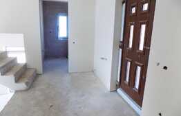 Casa individuala de 120 mp utili, teren de 700 mp! Zona linistita!