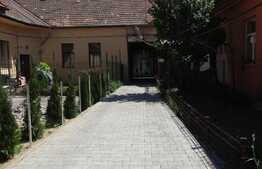 Garsoniera, 35 mp, decomandata, zona strazii Traian