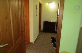 Apartament 3 camere, 64.8 mp, decomandat, parcare, boxa, zona strazii Meteor