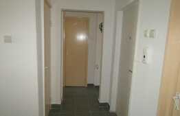 De vanzare apartament 4 camere, 71 mp, boxa, zona strazii Donath