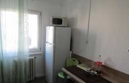 De vanzare apartament 4 camere, 71 mp, boxa, zona strazii Donath