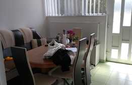 Apartament in vila, 61 mp, parcare, zona strazii Maramuresului