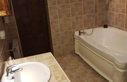 Apartament 3 camere, 100 mp, terasa 20 mp, parcare, zona Parcul Central