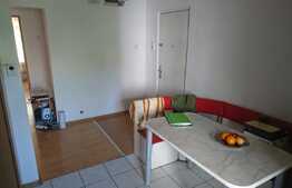 De vanzare apartament 4 camere, 81 mp, boxa, zona Policlinica Grigorescu