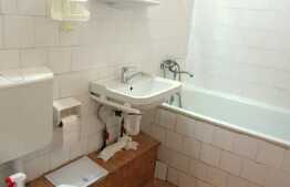 Apartament 2 camere, 54 mp, decomandat, zona Golden Tulip