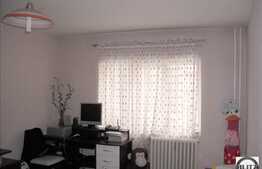 1 camera de vanzare in imobil reabilitat termic!