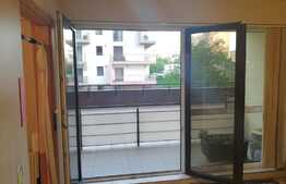 Garsoniera, 35 mp, balcon, zona FSEGA