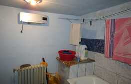 Casa de vanzare, 50 mp, 230 mp teren, zona Facultatii de Mecanica