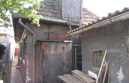 Casa de vanzare, 50 mp, 230 mp teren, zona Facultatii de Mecanica