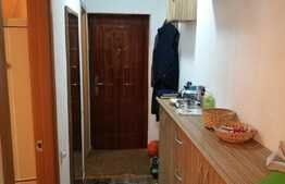 De vanzare garsoniera 40 mp, decomandata, boxa, zona strazii Oasului