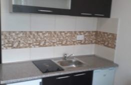 Garsoniera, 13 mp, zona Hotel Royal