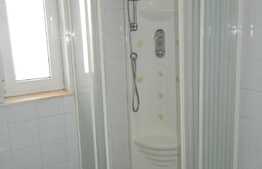 Apartament 3 camere, 90 mp, garaj, parcare, gradina 300 mp, zona Grand Hotel Italia