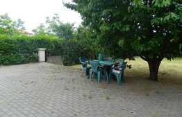 Apartament 3 camere, 90 mp, garaj, parcare, gradina 300 mp, zona Grand Hotel Italia