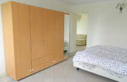 Apartament 3 camere, 90 mp, garaj, parcare, gradina 300 mp, zona Grand Hotel Italia