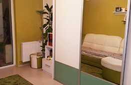 Apartament de vanzare cu 3 camere, 67.50 mp, decomandat! Zona strazii Porii!