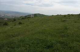 Teren 2900 mp, front 13.9 ml, zona linistita de case