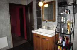 De inchiriat apartament cu 2 camere, 84 mp! Zona strazii Florilor!