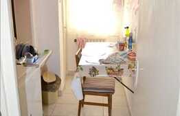 De vanzare apartament 1 camera situat la etaj intermediar