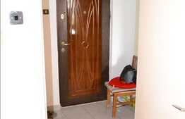 De vanzare apartament 1 camera situat la etaj intermediar