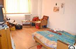 De vanzare apartament 1 camera situat la etaj intermediar