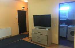 De vanzare apartament 2 camere, 49 mp, boxa, zona Kaufland