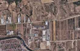 Teren intravilan 2400 mp, front 43 ml, toate utilitatile la front