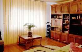 3 camere, decomandat, 76 mp, etaj intermediar, zona Gradini Manastur