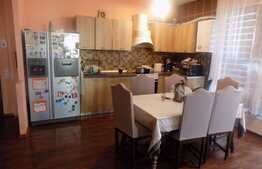 Apartament de vanzare 3 camere, 66.5 mp, parcare! Zona strazii Teilor!