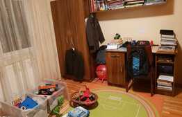 Apartament 3 camere, 74 mp, boxa, zona Gradini Manastur