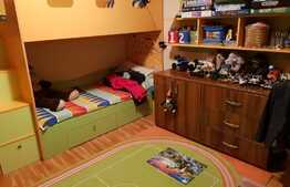 Apartament 3 camere, 74 mp, boxa, zona Gradini Manastur