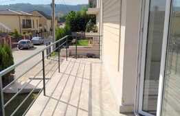 Casa de inchiriat 11 camere, 350 mp, teren de 250 mp, front 60 mp zona Campului