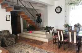 Triplex vanzare 120 mp, 343 mp teren, zona Oncos, cu CF!