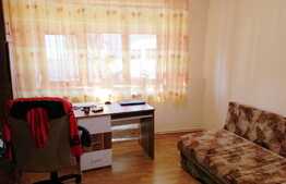 Casa individuala 95 mp, teren 140 mp, 8 ml, zona Piata 1 Mai