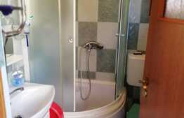 Casa individuala 95 mp, teren 140 mp, 8 ml, zona Piata 1 Mai