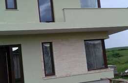 Casa de vanzare, 140 mp, teren 450 mp, zona linistita de case