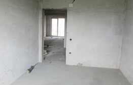 OPORTUNITATE! Apartament cu 3 camere, 75 mp, decomandat! Zona strazii Florilor!