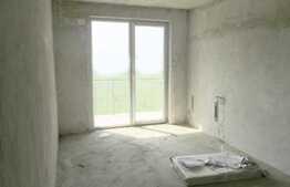 OPORTUNITATE! Apartament cu 3 camere, 75 mp, decomandat! Zona strazii Florilor!