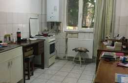 De vanzare apartament 3 camere, 65 mp, boxa, zona strazii Aurel Vlaicu