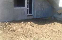 De vanzare apartament 3 camere, 50 mp, imobil de tip casa, zona Borhanci