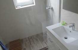 Apartament 2 camere, 62 mp, parcare, gradina 144 mp, zona Eugen Ionesco