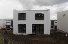 Vanzare casa individuala de 110 mp utili, teren de 370 mp! Zona Vivo!