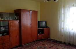 De vanzare imobil compus din 3 apartamente, 189 mp, zona strazii Maramuresului