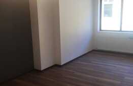 De vanzare apartament 3 camere, imobil de tip casa, boxa, zona strazii Ploiesti