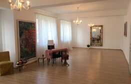 Apartament la casa, 4 camere, 160 mp, TOTUL NOU, zona Parcul Central